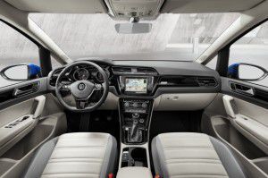 Interior Nuevo VW Touran - PUNTA TACÓN TV