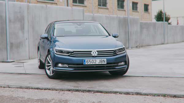 Volkswagen-Passat-Sport---PUNTA-TACON-TV