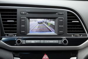Detalles Nuevo Hyundai Elantra - PUNTA TACÓN TV