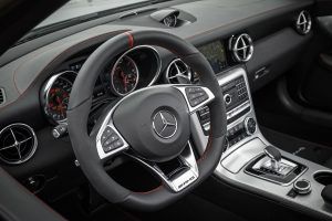 Interior Nuevo Mercedes-AMG SLC 43 - PUNTA TACÓN TV