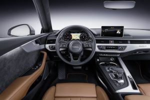 Puesto de conducción nuevo Audi A5 - PUNTA TACÓN TV