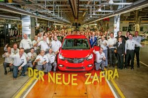 Nuevo Opel Zafira en la planta de Rüsselsheim - PUNTA TACÓN TV