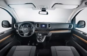 Interior Toyota PROACE - PUNTA TACÓN TV