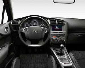 Interior Citroën C4 - PUNTA TACÓN TV