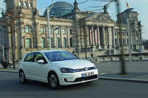 Volkswagen e-Golf - PUNTA TACÓN TV