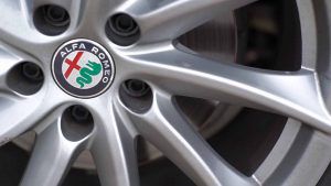 Alfa Romeo Giulia - PUNTA TACON