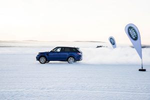 Range Rover Sport SVR sobre nieve - PUNTA TACÓN TV