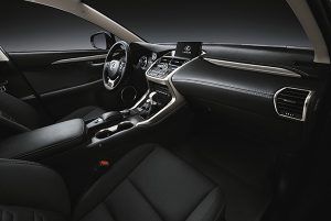 Lexus NX 300h Sport edition interior - PUNTA TACÓN TV
